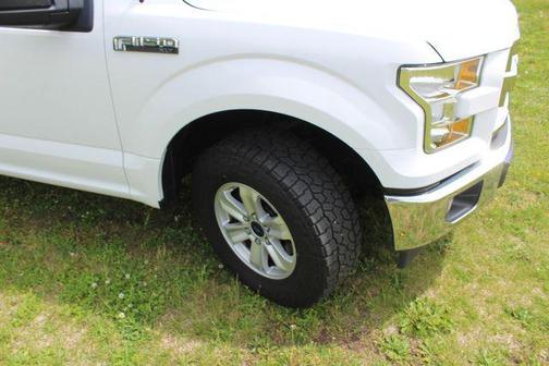Oxford White 2017 Ford F-150 XLT