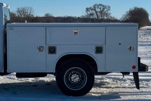 2025 Chevrolet Silverado 3500 WT