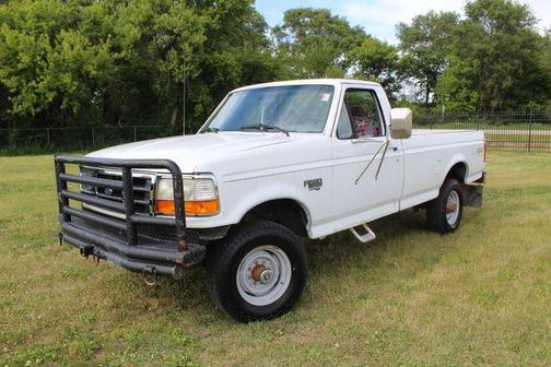 White 1996 Ford F-250 XL H/D