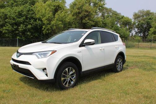 2016 Toyota RAV4 Hybrid XLE