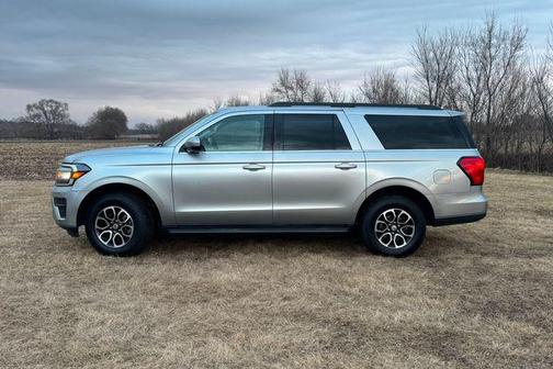 2024 Ford Expedition Max XLT