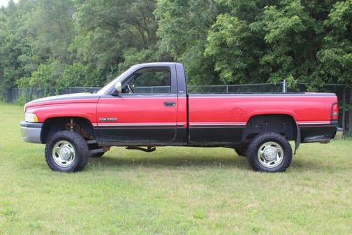 1995 Dodge Ram 2500 LT