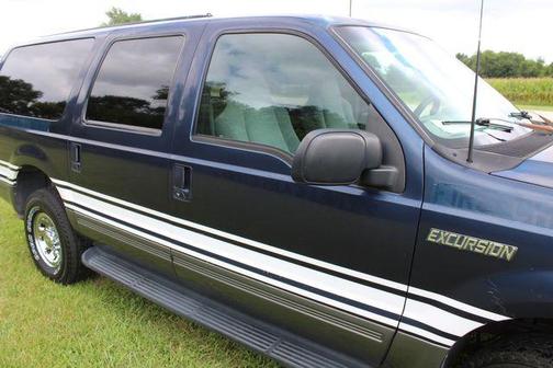2002 Ford Excursion XLT