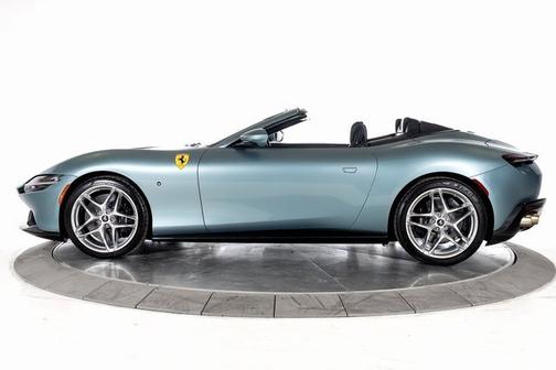 2024 Ferrari Roma Spider 