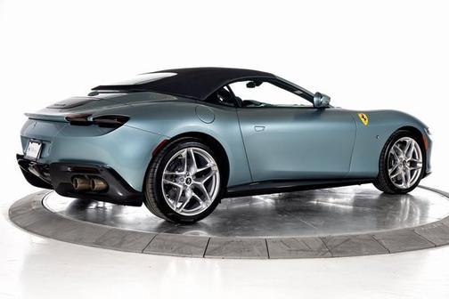 2024 Ferrari Roma Spider 