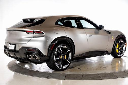 2025 Ferrari Purosangue 