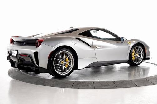2020 Ferrari 488 Pista 