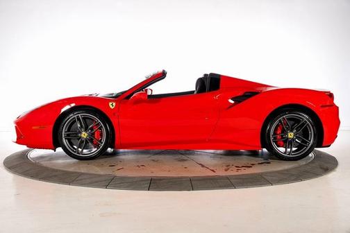 2019 Ferrari 488 Spider 