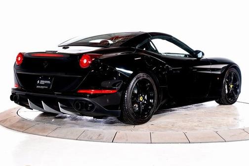 2017 Ferrari California T