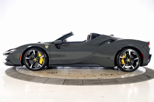 2025 Ferrari SF90 Spider