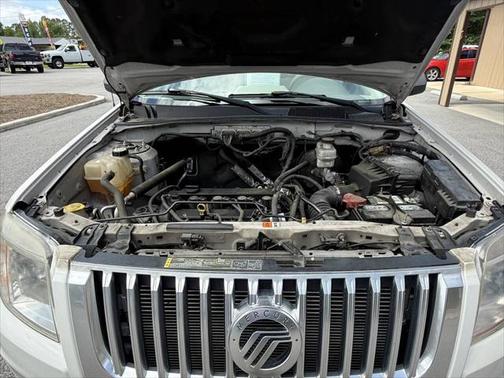 2010 Mercury Mariner I4 4dr SUV