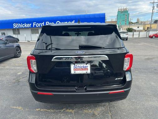 2023 Ford Explorer Base