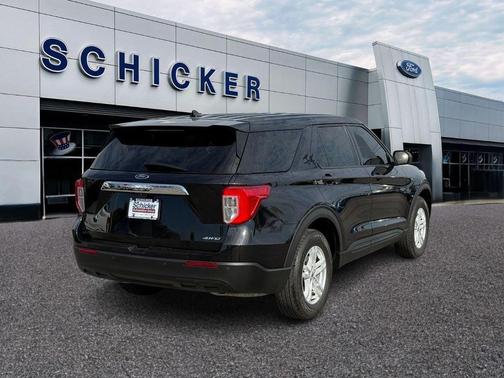 2023 Ford Explorer Base