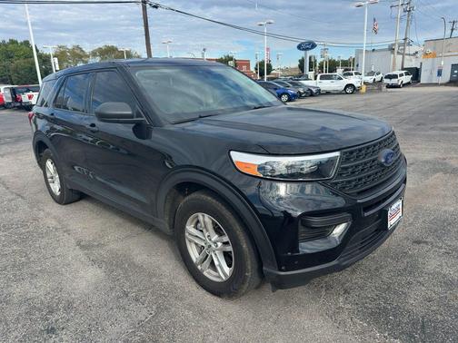 2023 Ford Explorer Base