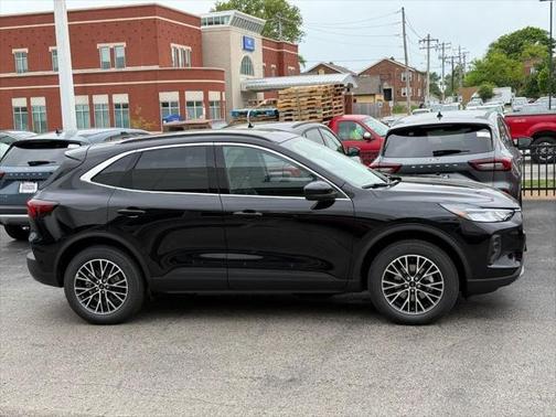 2025 Ford Escape Base