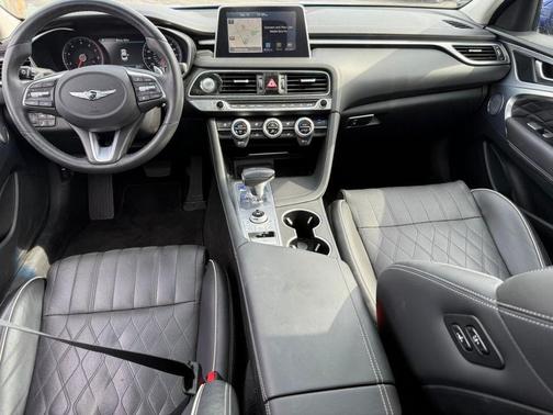 2020 Genesis G70 2.0T AWD