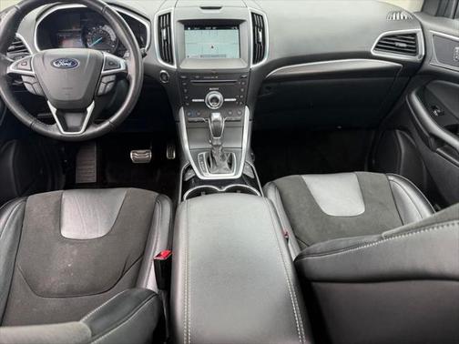2018 Ford Edge Sport