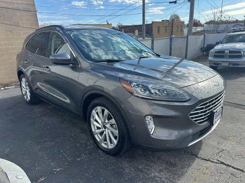 2021 Ford Escape Titanium