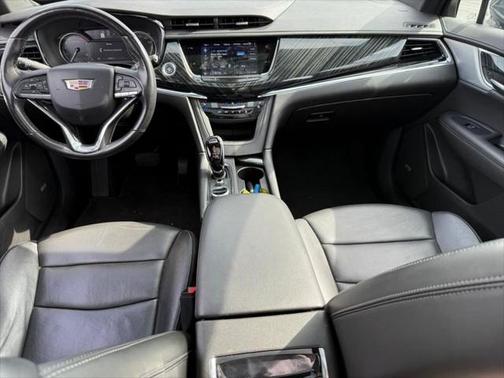 2023 Cadillac XT6 Premium Luxury FWD
