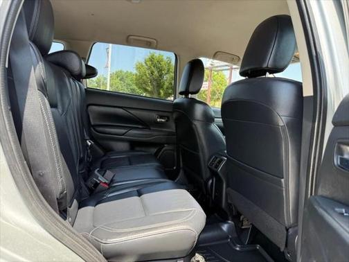 2020 Mitsubishi Outlander ES