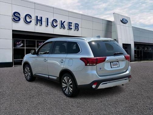 2020 Mitsubishi Outlander ES