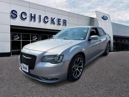 2018 Chrysler 300 S