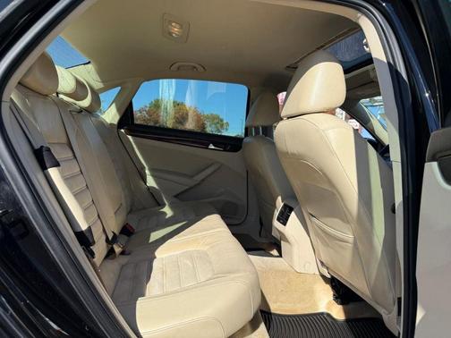2013 Volkswagen Passat 2.0 TDI SEL Premium
