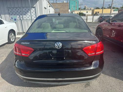 2013 Volkswagen Passat 2.0 TDI SEL Premium