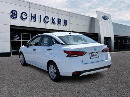 2021 Nissan Versa 1.6 S