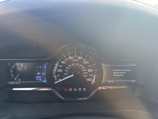 2014 Lincoln MKS Base