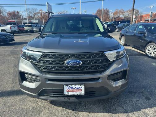 2022 Ford Explorer Base