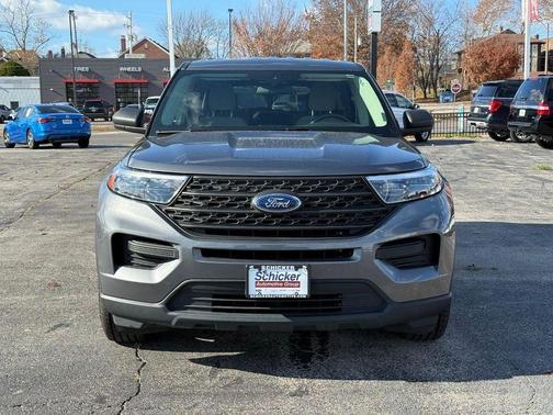 2022 Ford Explorer Base