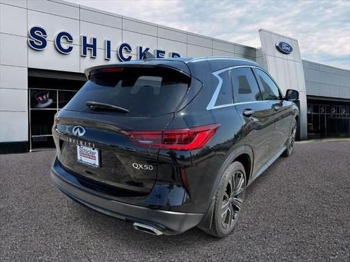 2022 INFINITI QX50 LUXE
