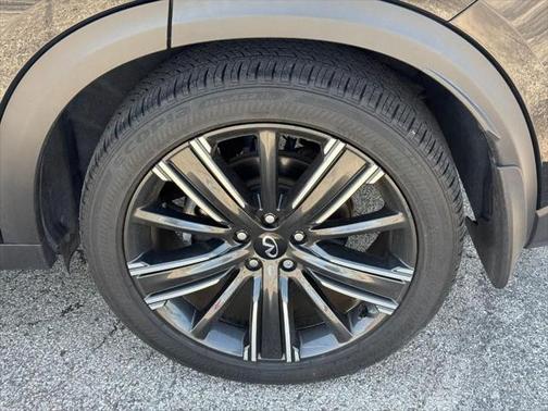 2022 INFINITI QX50 LUXE