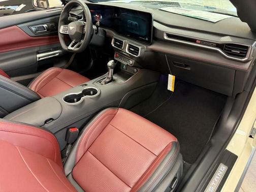 2025 Ford Mustang GT Premium