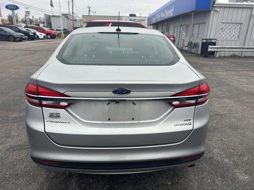 2018 Ford Fusion Hybrid SE