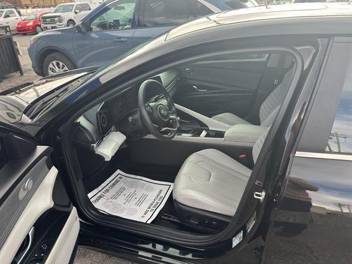 2024 Hyundai ELANTRA HEV Limited