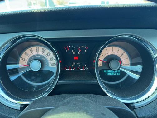 2012 Ford Mustang V6 Premium