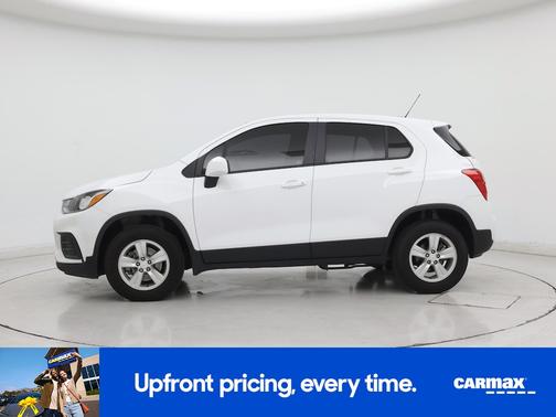 White 2022 Chevrolet Trax LS