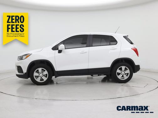 White 2022 Chevrolet Trax LS