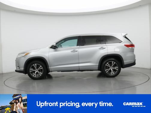 Gray 2017 Toyota Highlander LE