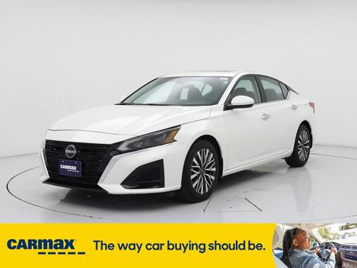 2023 Nissan Altima SV