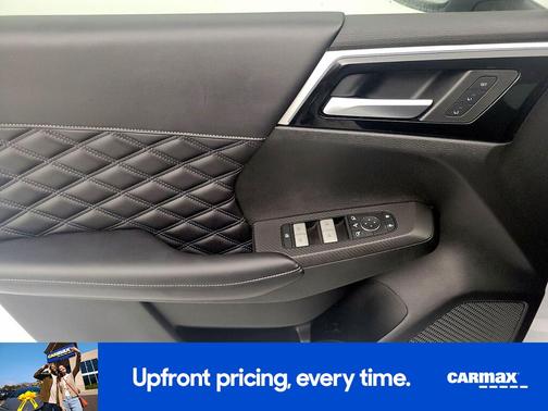 2023 Mitsubishi Outlander PHEV SEL