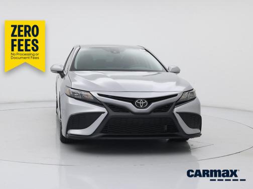 Silver 2024 Toyota Camry SE