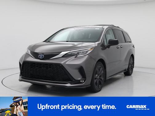 2022 Toyota Sienna XSE