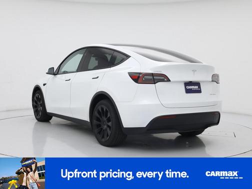 White 2024 Tesla Model Y Long Range