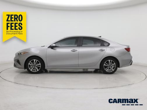 Gray 2024 Kia Forte LXS