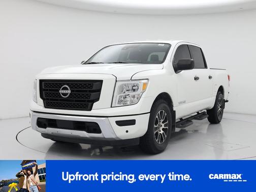 White 2023 Nissan Titan SV