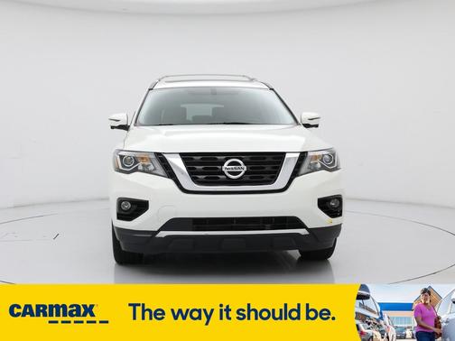 2017 Nissan Pathfinder Platinum