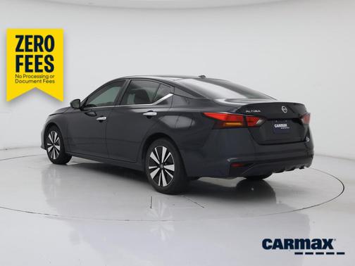 Blue 2022 Nissan Altima SV